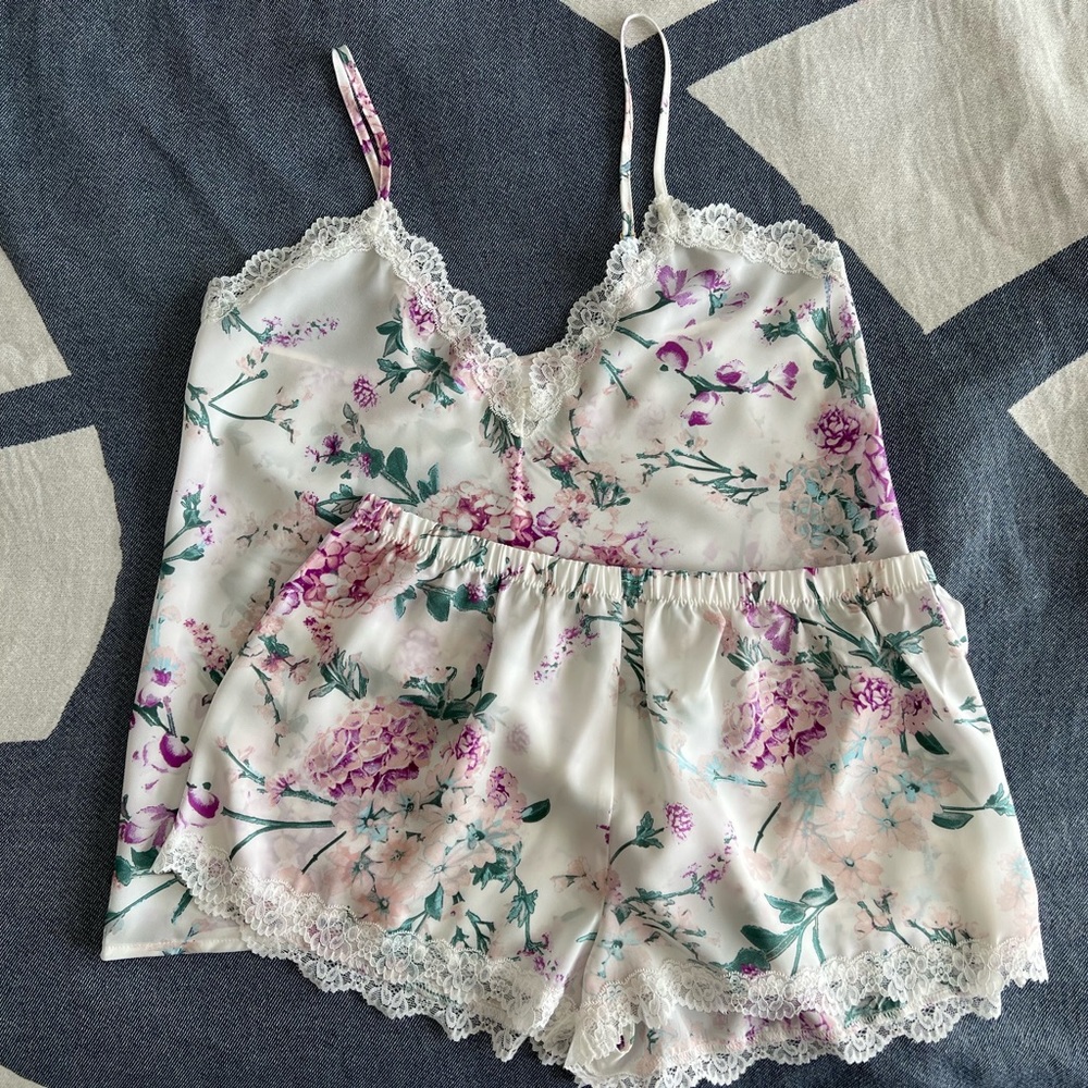 Flora by Flora Nikrooz Silky Pajama Set